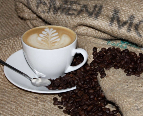 Through our campaign we would like to draw attention to the current humanitarian situation in Yemen